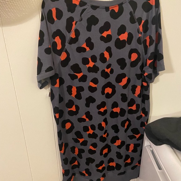 NWT  Secret Treasures woman’s large 12/14 sleep shirt - Picture 5 of 5